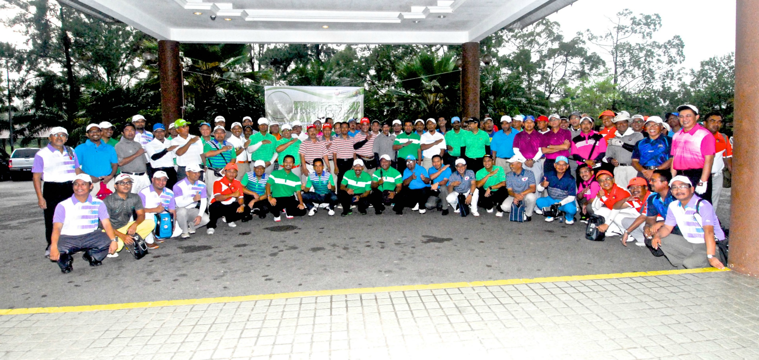 PRO15 157 GOLF DSC 0063.JPG